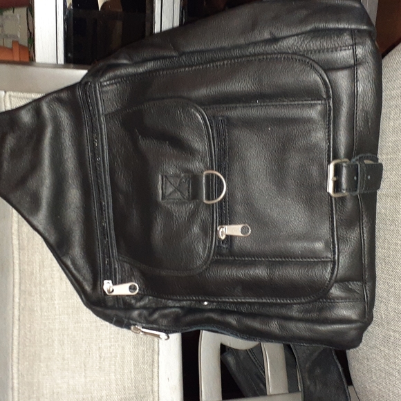 Crossbody leather bag - Picture 1 of 9